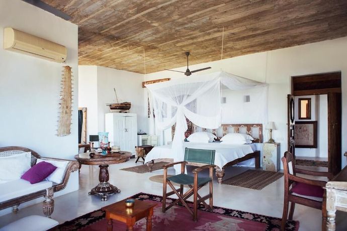 Imagen de la habitación del Hotel The Majlis. Foto 8