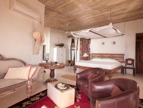 Imagen de la habitación del Hotel The Majlis. Foto 17