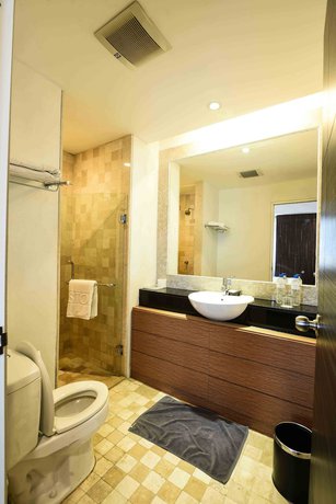 Imagen de la habitación del Hotel The Malibu Suites Balikpapan By Sissae Living. Foto 2