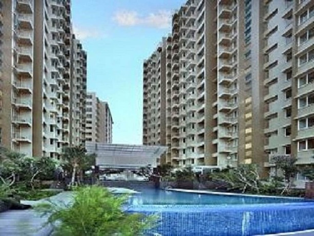 Imagen de la piscina del Hotel The Malibu Suites Balikpapan By Sissae Living. Foto 19