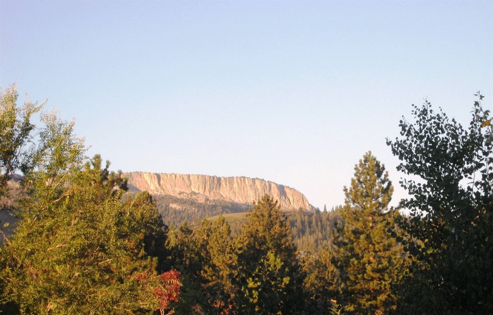 Imagen general del Hotel The Mammoth Creek Inn. Foto 1