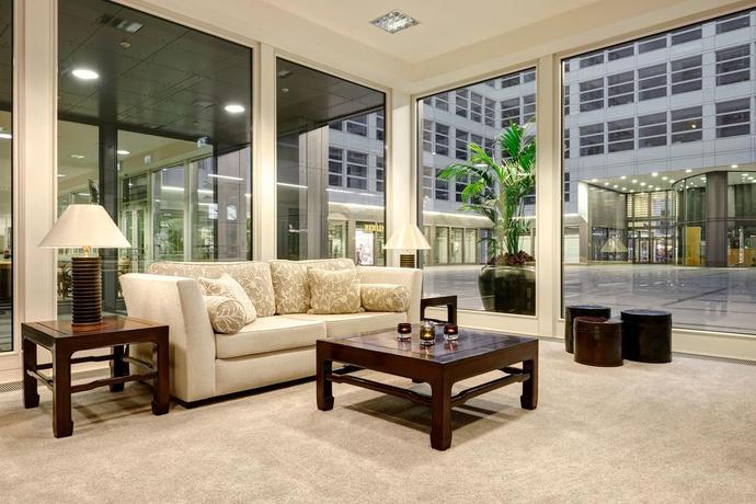 Imagen de los interiores del Hotel The Mandala Suites Berlin. Foto 7