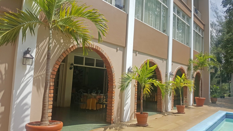 Imagen general del Hotel The Mandeville, Mandeville. Foto 2