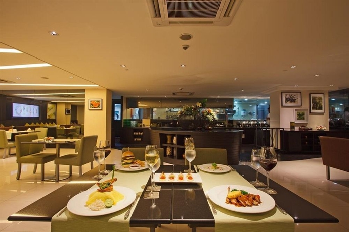 Imagen del bar/restaurante del Hotel The Mandison Bangkok. Foto 2