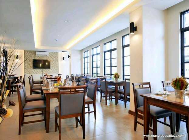 Imagen del bar/restaurante del Hotel The Mangrove. Foto 1