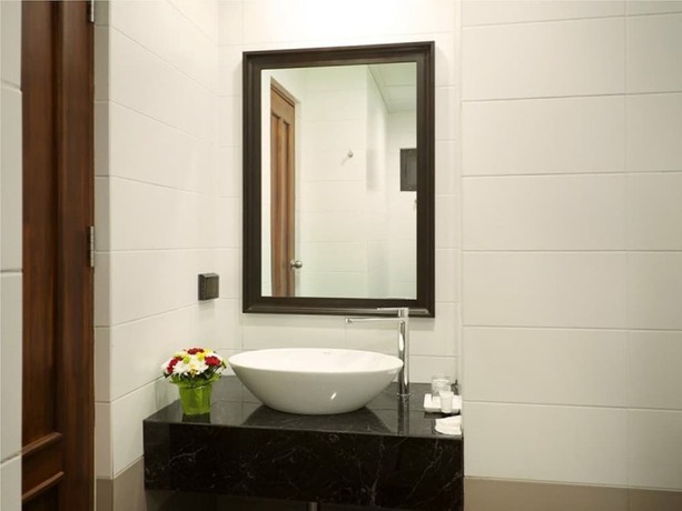 Imagen de la habitación del Hotel The Mangrove. Foto 5