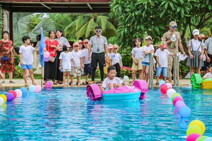 Imagen de la piscina del Hotel The Mangrove Resort Sanya. Foto 13