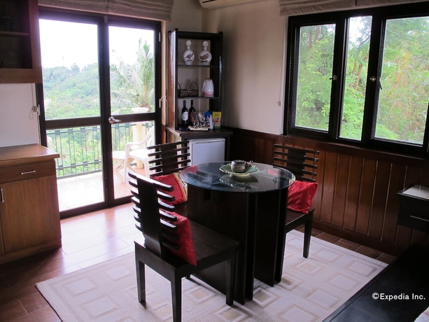 Imagen de la habitación del Hotel The Manor At Puerto Galera. Foto 12