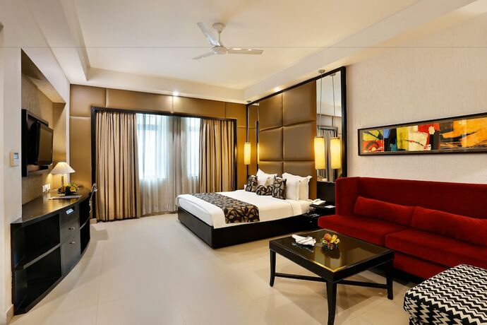 Imagen de la habitación del Hotel The Manor Bareilly. Foto 20