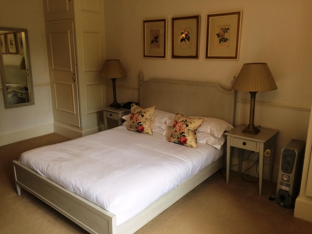 Imagen de la habitación del Hotel The Manor Country House. Foto 5