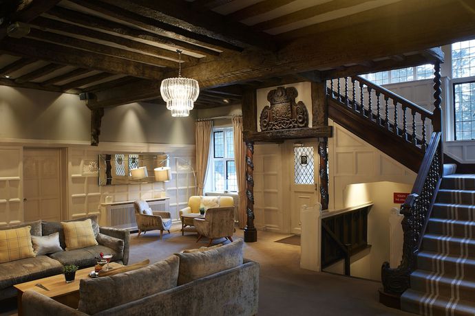 Imagen de los interiores del Hotel The Manor Elstree. Foto 15
