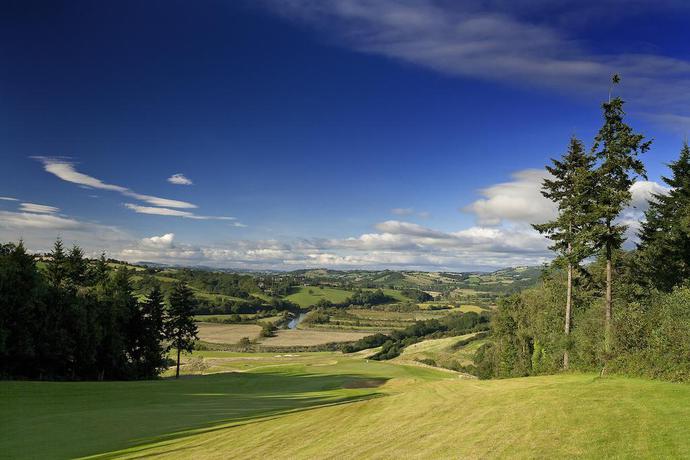 Imagen general del Hotel The Manor House At Celtic Manor. Foto 2