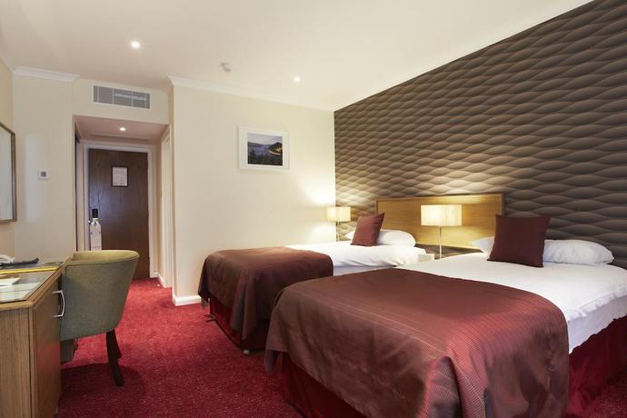 Imagen general del Hotel The Manor House At Celtic Manor. Foto 4