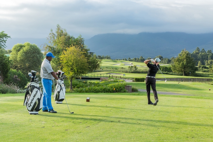 Imagen de los exteriores del Hotel The Manor House At Fancourt. Foto 10