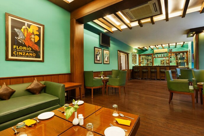 Imagen del bar/restaurante del Hotel The Manor Kashipur By Leisure Hotels. Foto 21