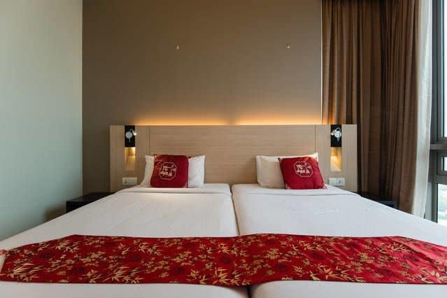 Imagen de la habitación del Hotel The Manor Luxury Suites and Apartments. Foto 2