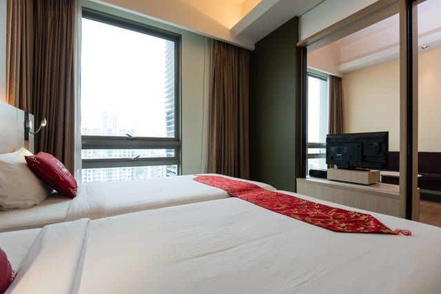 Imagen de la habitación del Hotel The Manor Luxury Suites and Apartments. Foto 10