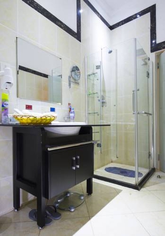 Imagen de la habitación del Hotel The Manor Nyarutarama. Foto 3