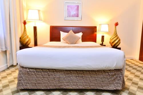 Imagen de la habitación del Hotel The Manor Nyarutarama. Foto 5
