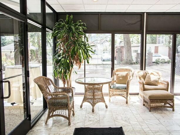 Imagen general del Hotel The Manor on Front. Foto 6