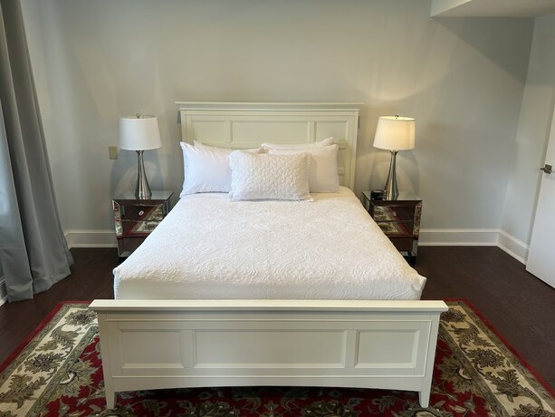 Imagen de la habitación del Hotel The Manor on Front. Foto 20