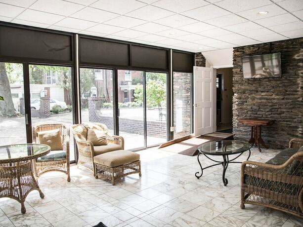 Imagen general del Hotel The Manor on Front. Foto 10