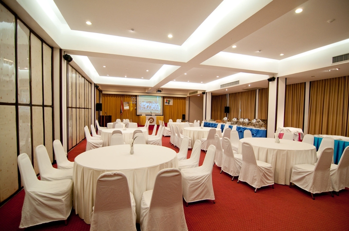 Imagen de los interiores del Hotel The Mantrini Chiang Rai. Foto 12