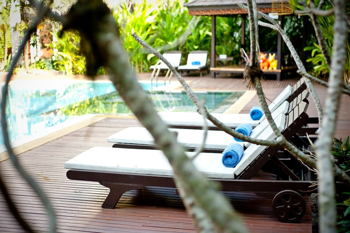 Imagen de la piscina del Hotel The Mantrini Chiang Rai. Foto 14