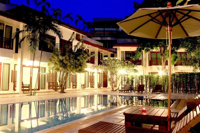 Imagen de la piscina del Hotel The Mantrini Chiang Rai. Foto 16