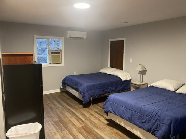 Imagen de la habitación del Hotel The Maple Motel Erie. Foto 3