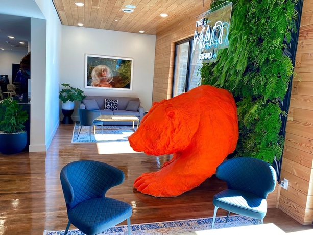 Imagen de los interiores del Hotel The Maq. Foto 15