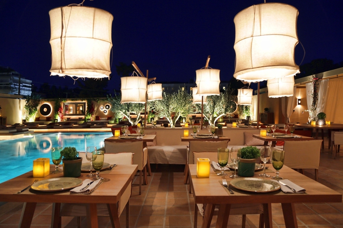 Imagen del bar/restaurante del Hotel The Margi. Foto 4