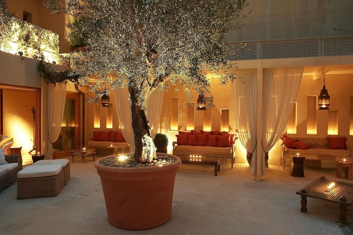 Imagen de los exteriores del Hotel The Margi. Foto 6