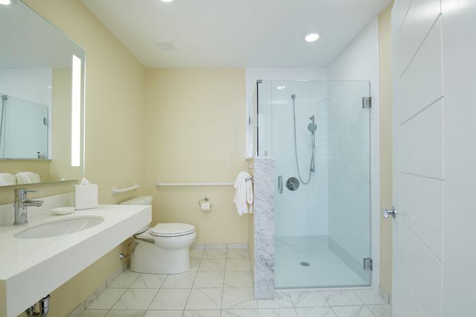 Imagen de la habitación del Hotel The Maria. Foto 2