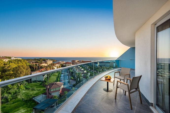 Imagen de la habitación del Hotel The Marilis Hill Resort. Foto 5