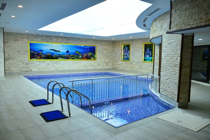 Imagen de la piscina del Hotel The Marilis Hill Resort. Foto 17