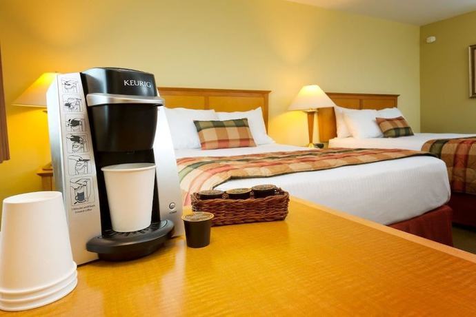 Imagen de la habitación del Hotel The Marina Inn. Foto 6