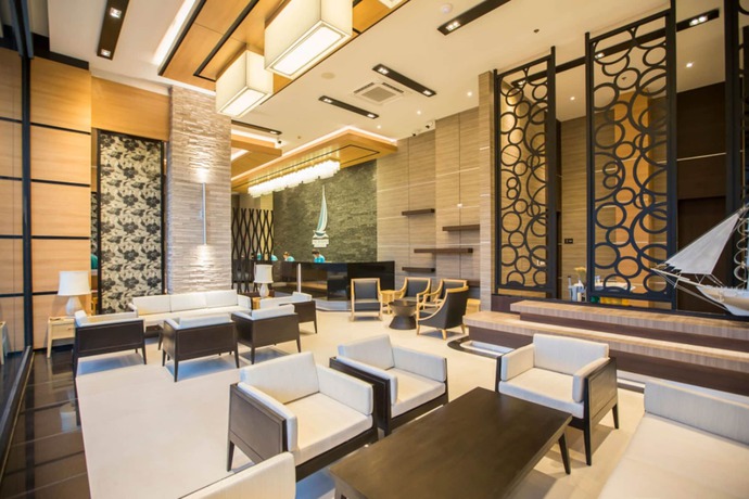 Imagen de los interiores del Hotel The Marina Phuket. Foto 8