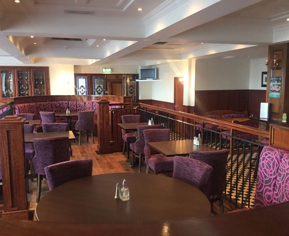 Imagen del bar/restaurante del Hotel The Marine, Ballycastle. Foto 5