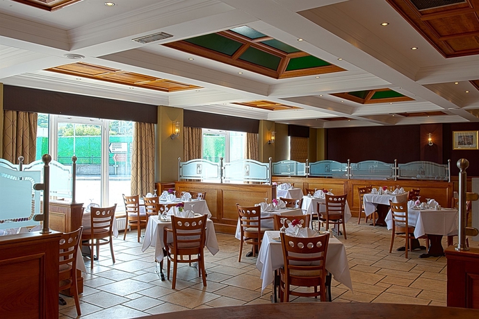Imagen del bar/restaurante del Hotel The Marine, Ballycastle. Foto 6