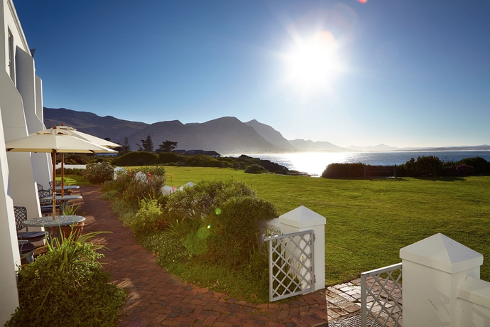Imagen de los exteriores del Hotel The Marine Hermanus. Foto 12