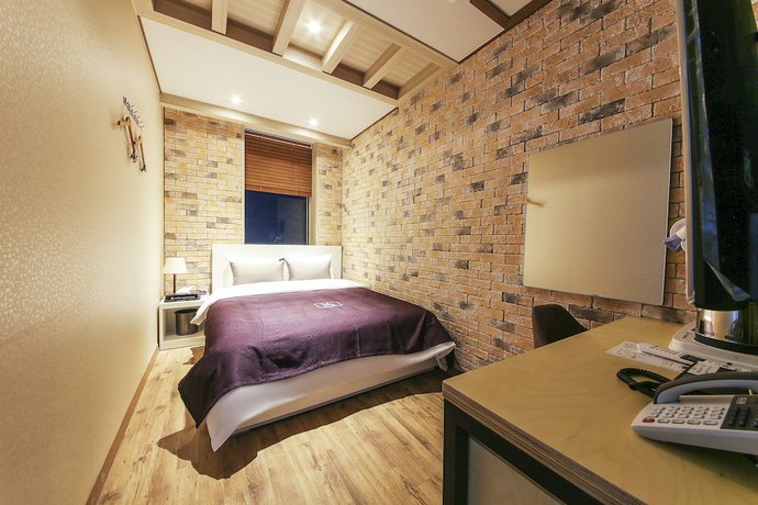 Imagen de la habitación del Hotel The Marine View. Foto 8