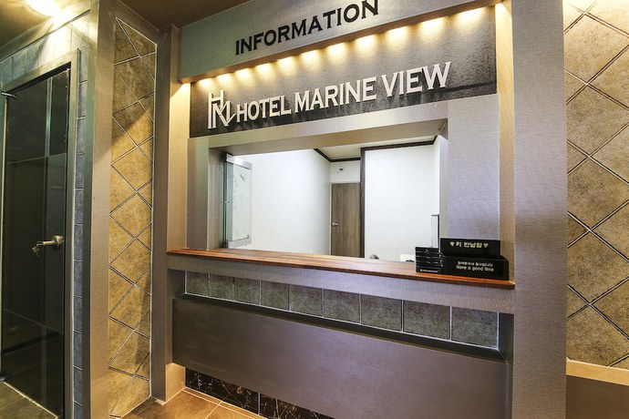 Imagen de los interiores del Hotel The Marine View. Foto 20