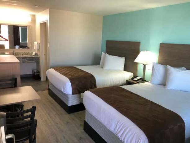 Imagen de la habitación del Hotel The Mariner. Foto 16