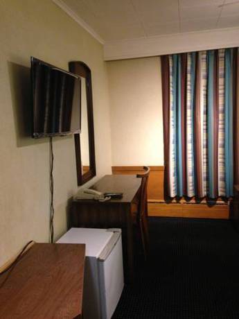 Imagen de la habitación del Hotel The Mariner Motor. Foto 12
