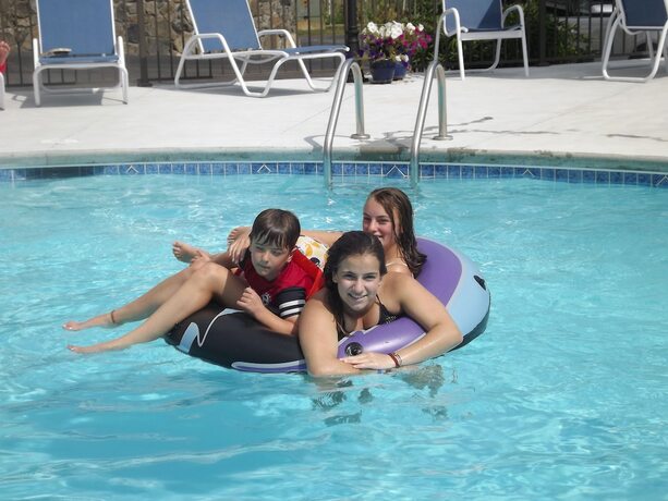 Imagen general del Hotel The Mariner Resort. Foto 2