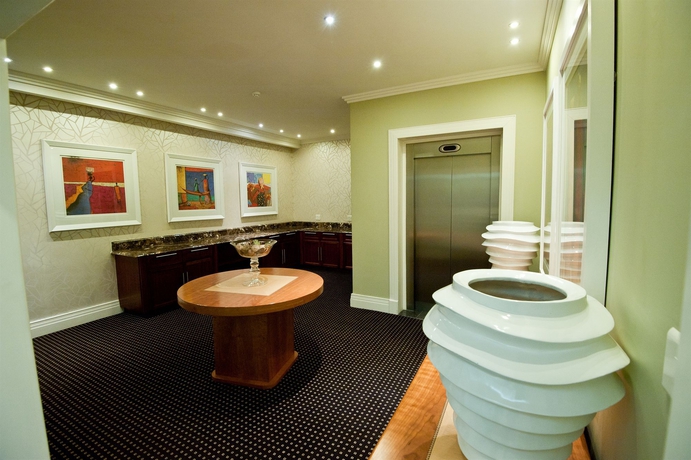 Imagen de los interiores del Hotel The Marion On Nicol. Foto 12