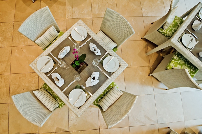 Imagen del bar/restaurante del Hotel The Marion On Nicol. Foto 3