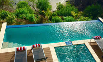 Imagen de la piscina del Hotel The Marion Villa. Foto 7