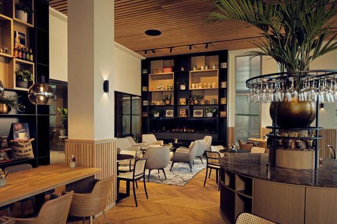 Imagen del bar/restaurante del Hotel The Market. Foto 4